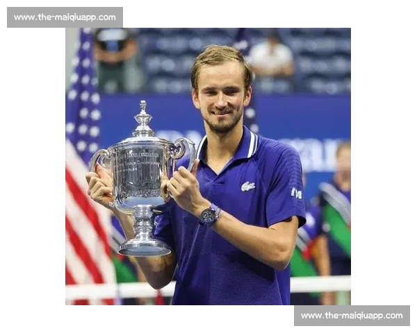 德约科维奇盛赞费德勒优雅天赋，坦言自身优势在于全面性与韧性