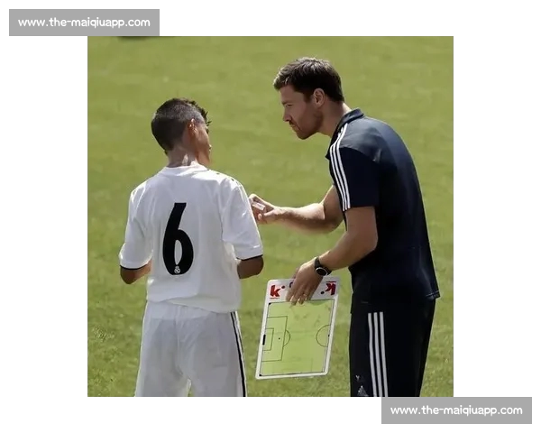 阿隆索首秀平局创尴尬纪录!皇马新帅成洛佩特吉后首位首战不胜教头 阿隆索首秀平局创尴尬纪录!皇马新帅成洛佩特吉后首位首战不胜教头